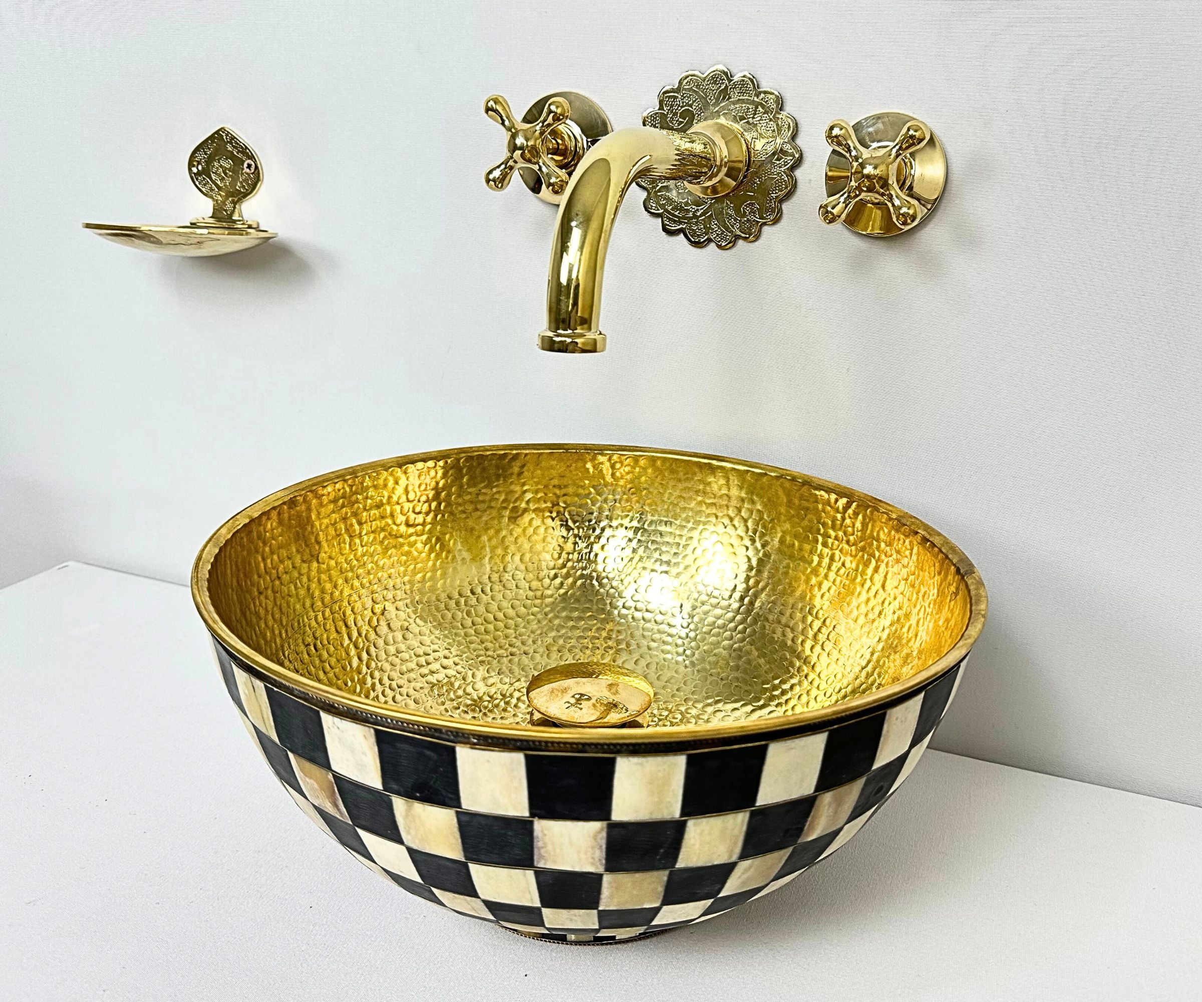 Brass Wall Thick Faucet