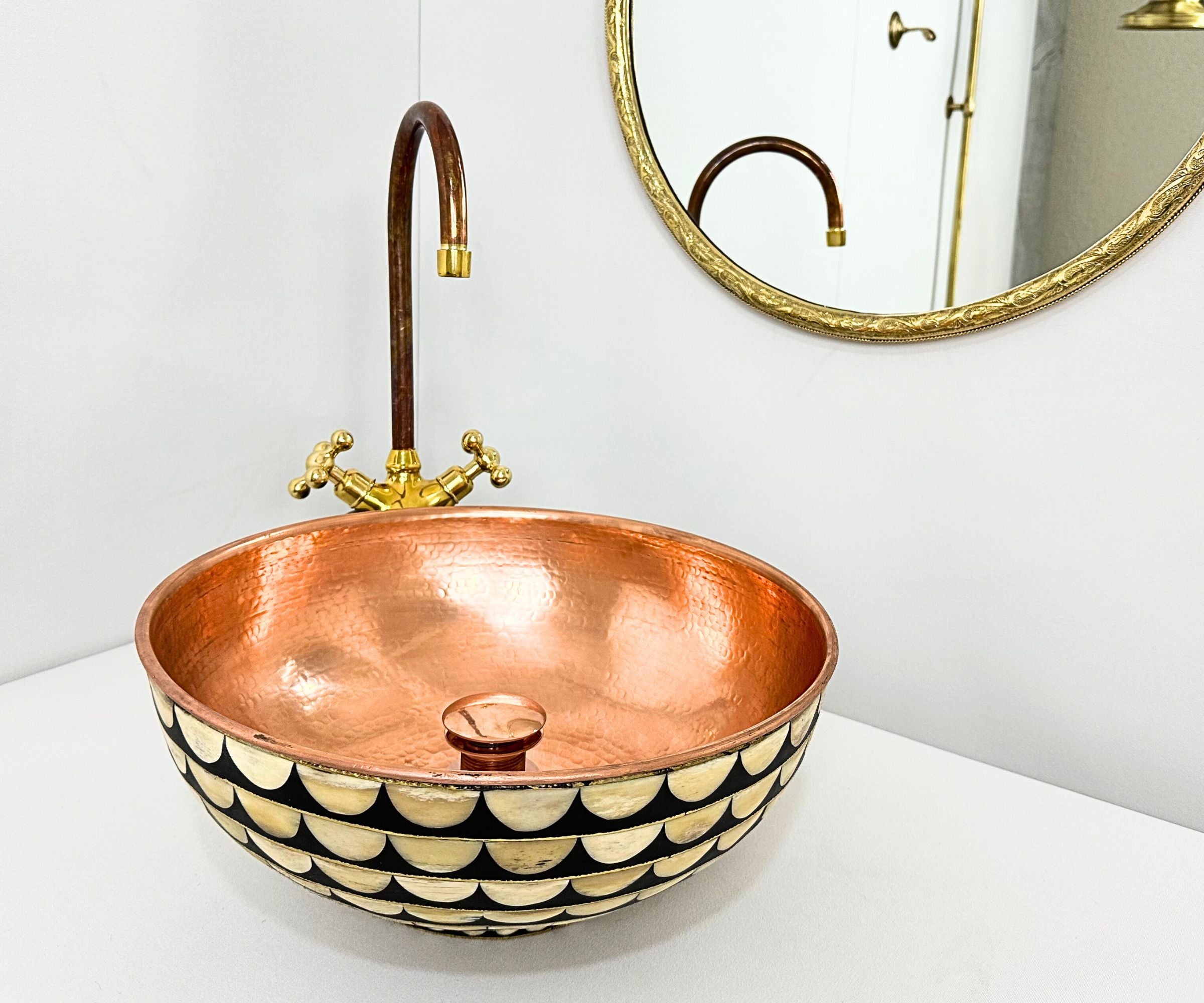 Copper Round Vessel Sink with Resin and Bone