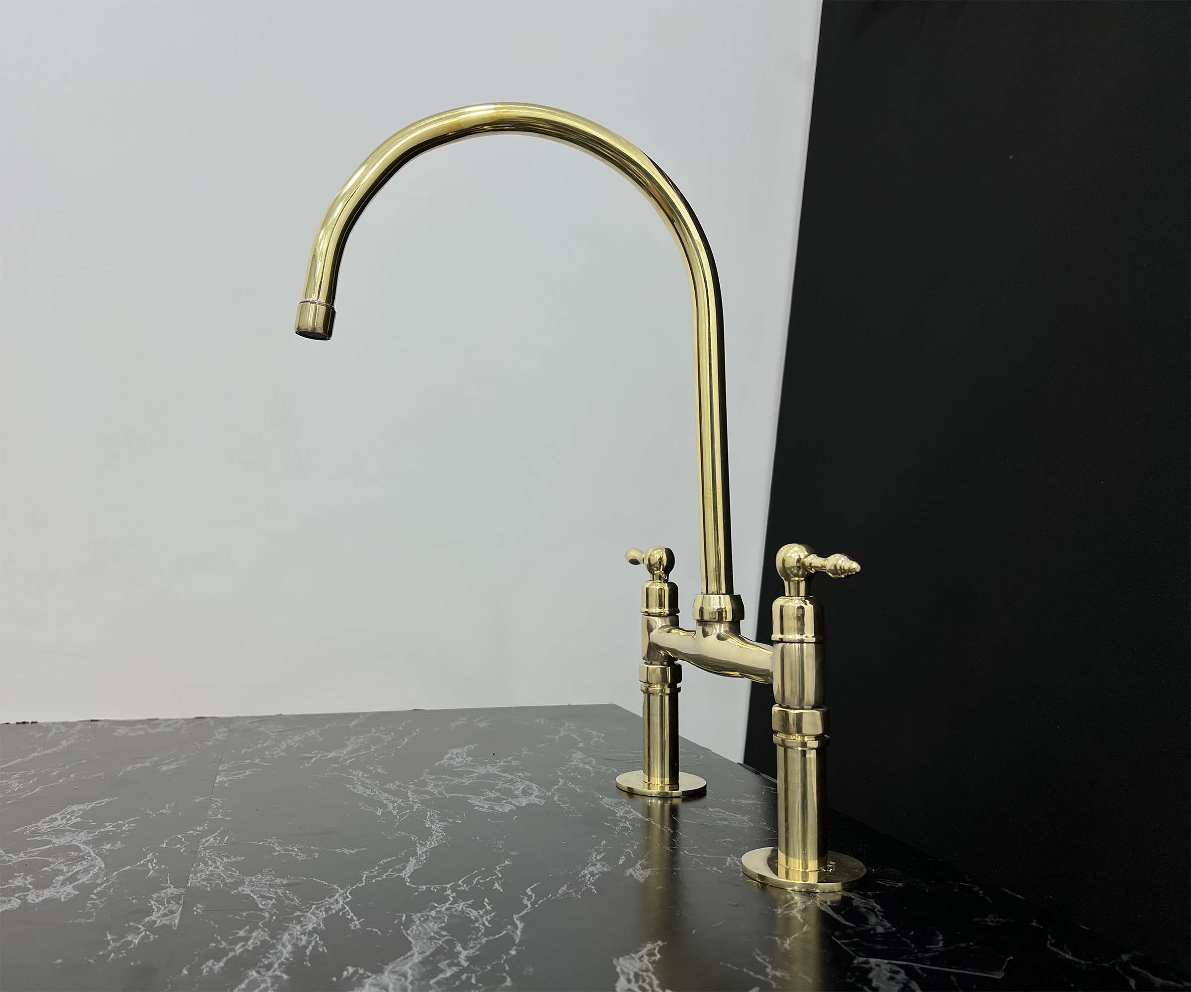 Side View Bridge Faucet