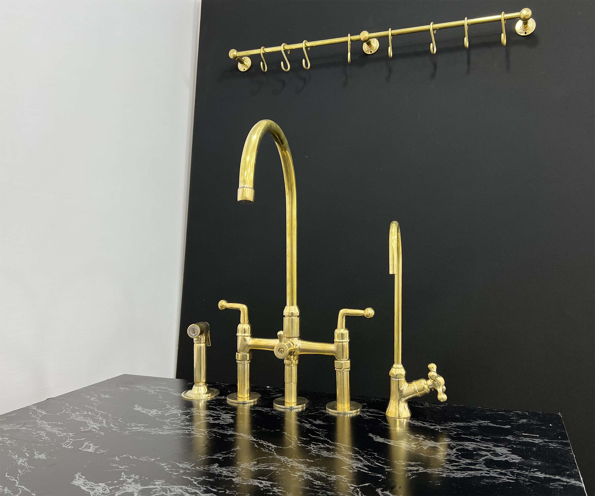 Faucet with Diverter