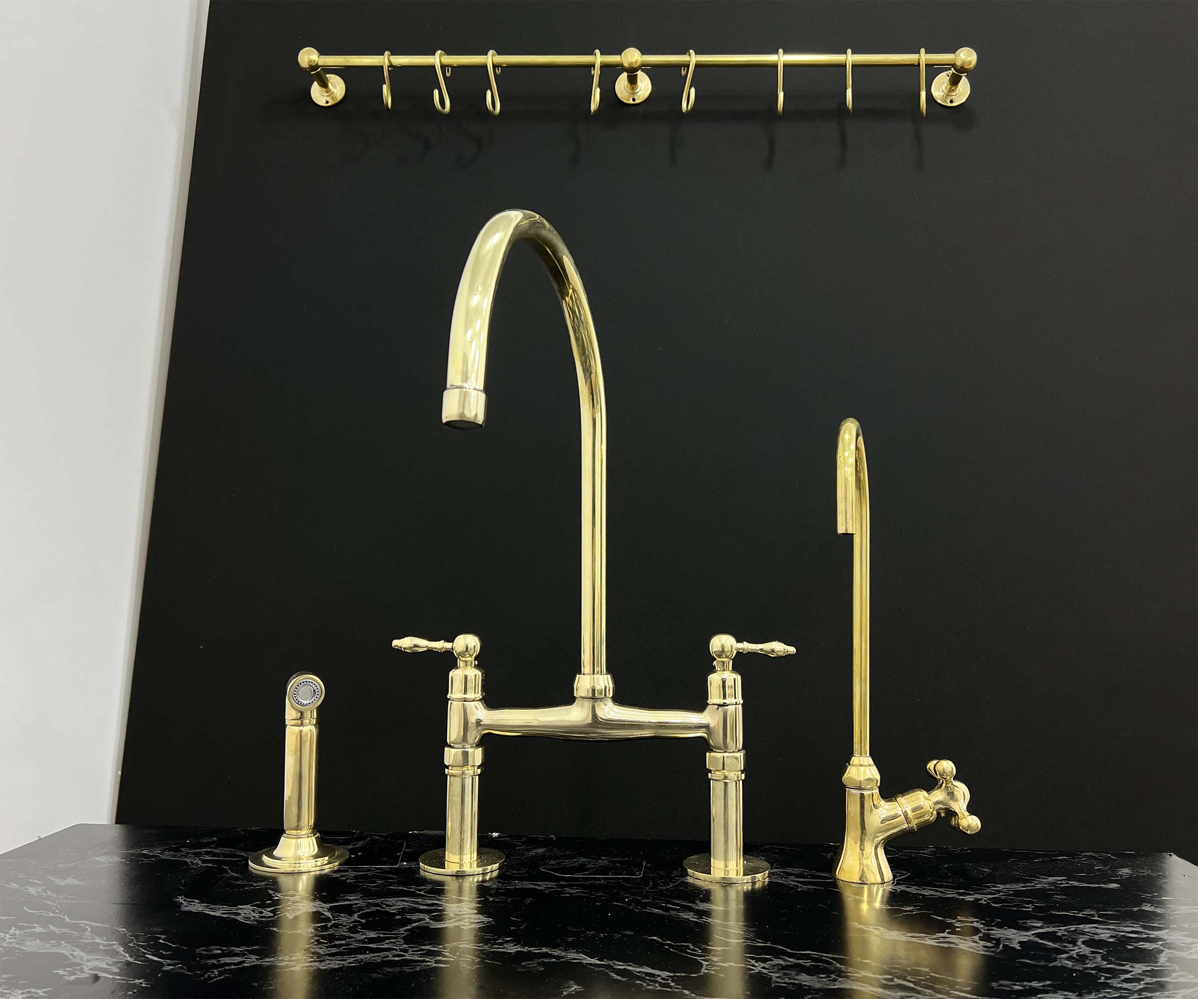 Kitchen Faucet with Handheld Wand and Cold Water Faucet