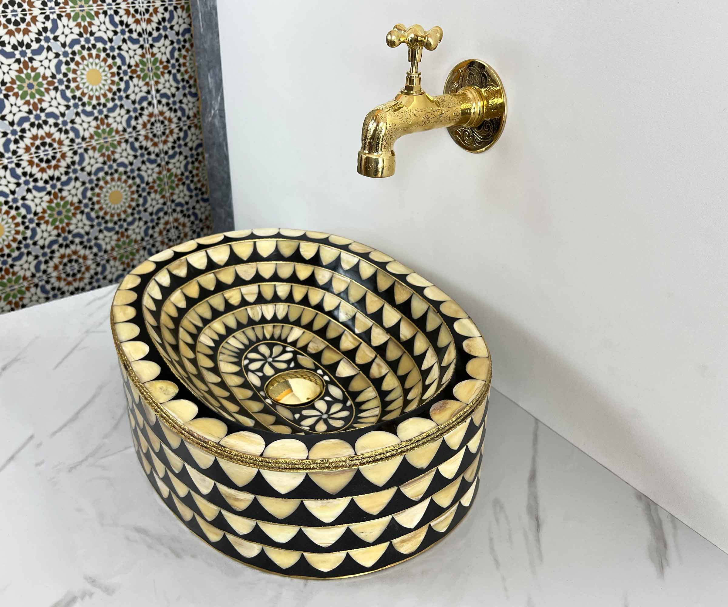 Sink with Faucet and Pop up Drain