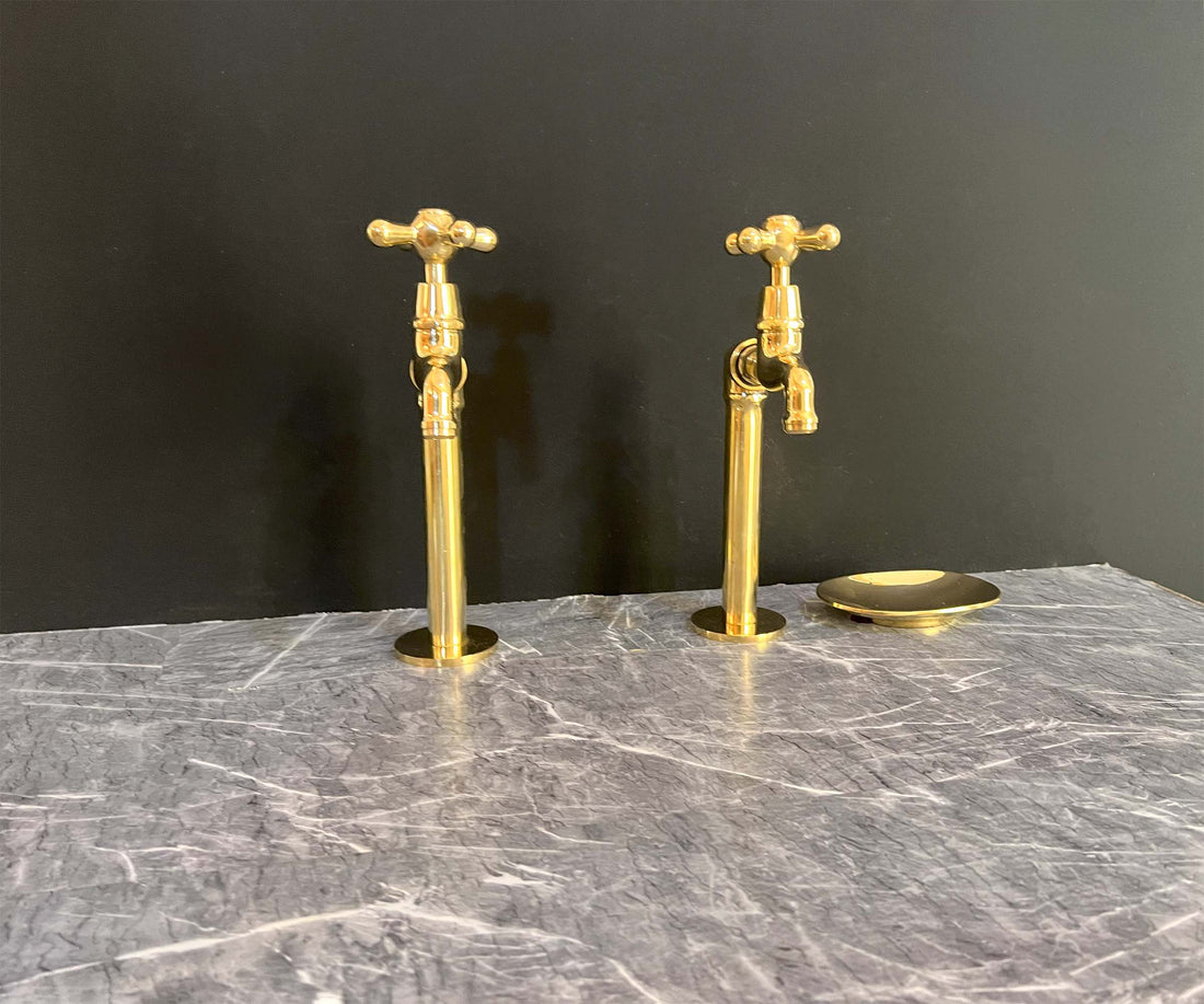 single holes pair