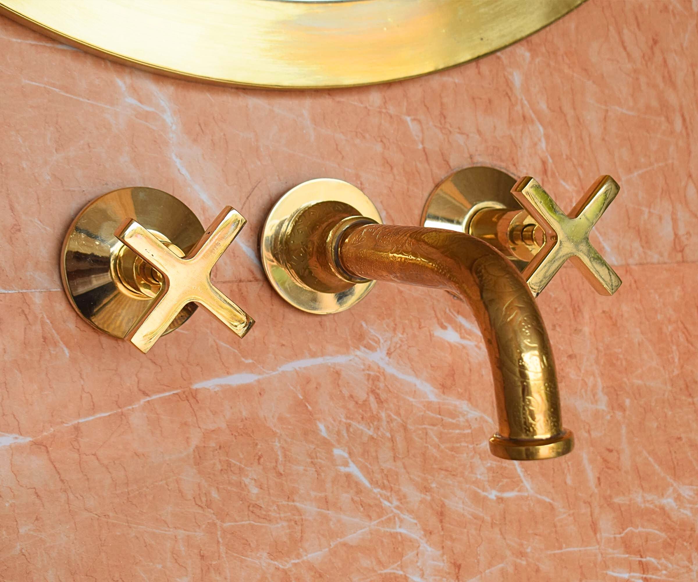 Engraved Brass Wall-Mounted Faucet – Elegant Vintage Style