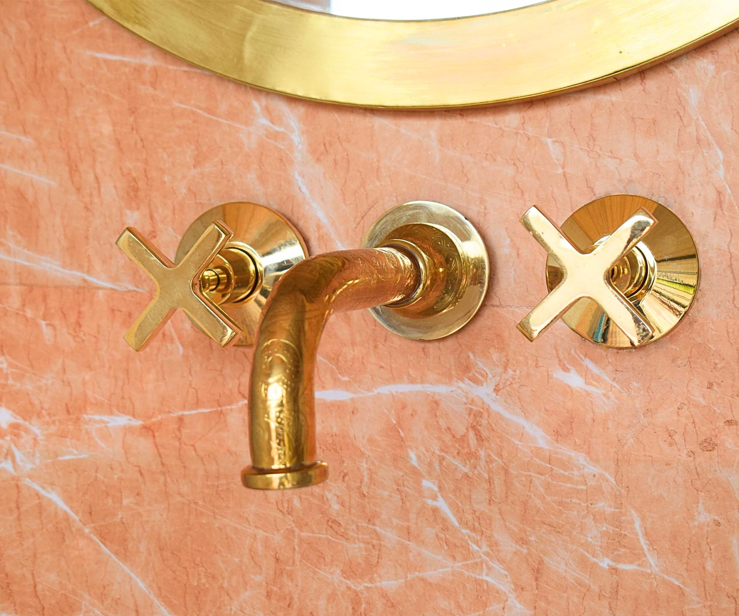 Engraved Brass Wall-Mounted Faucet – Elegant Vintage Style