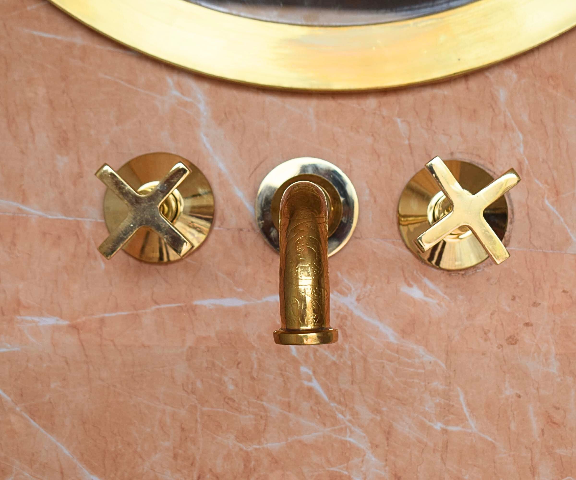 Engraved Brass Wall-Mounted Faucet – Elegant Vintage Style