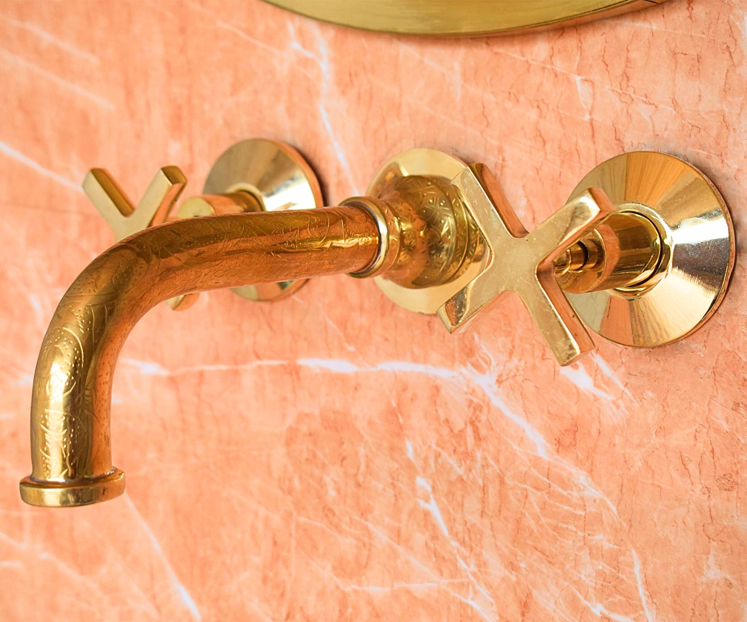 Engraved Brass Wall-Mounted Faucet – Elegant Vintage Style