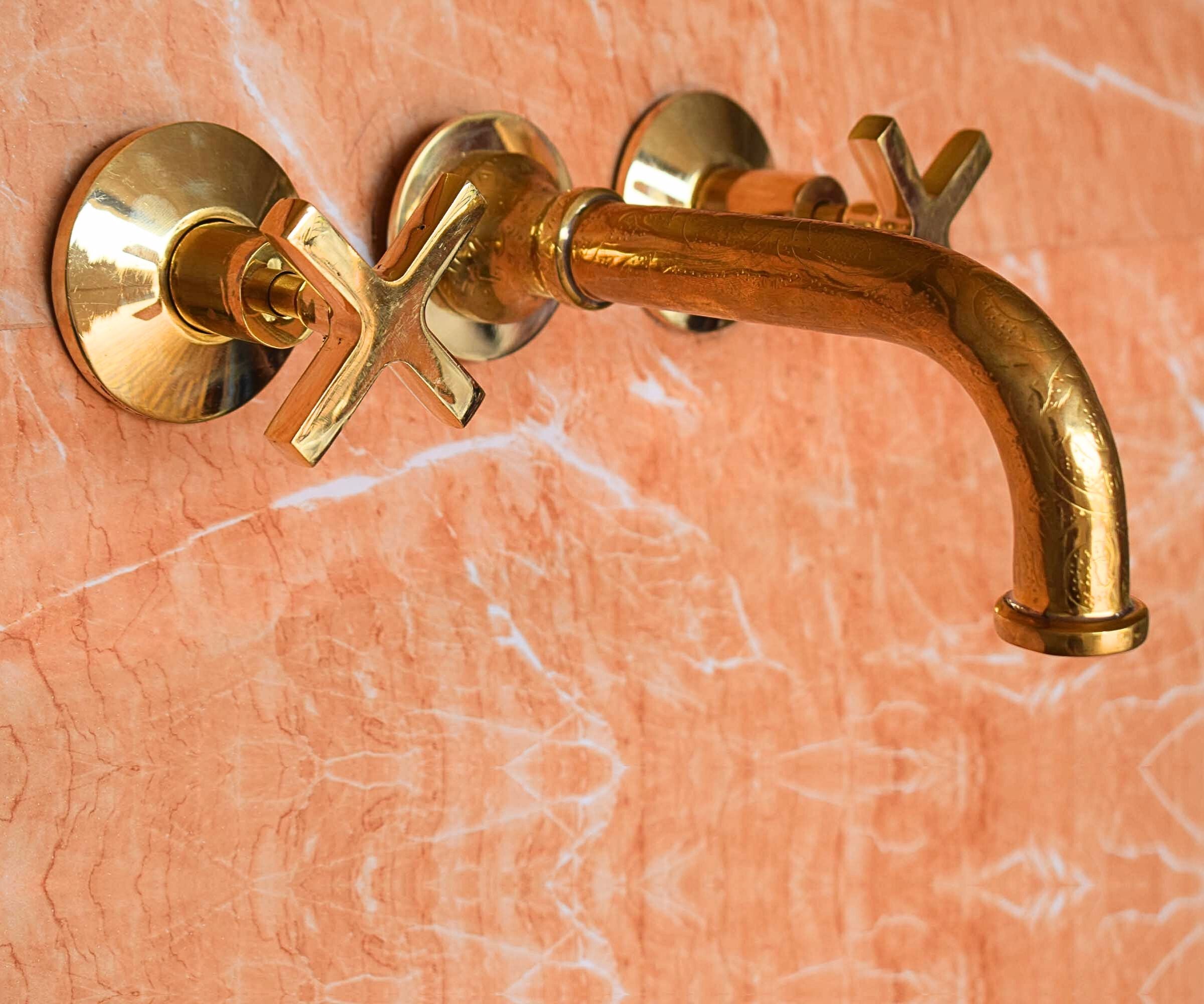 Engraved Brass Wall-Mounted Faucet – Elegant Vintage Style