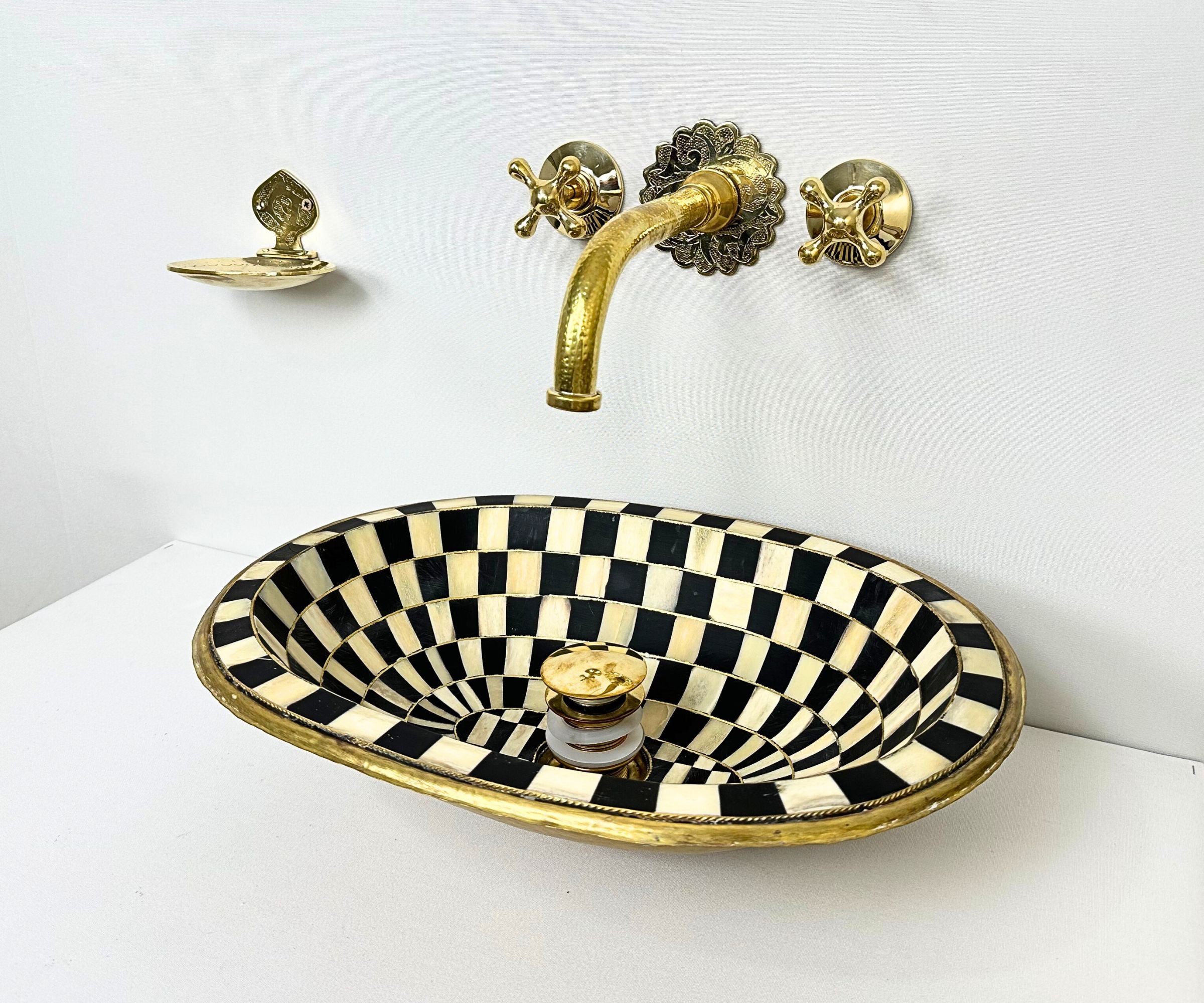 Faucet with Cross Handles