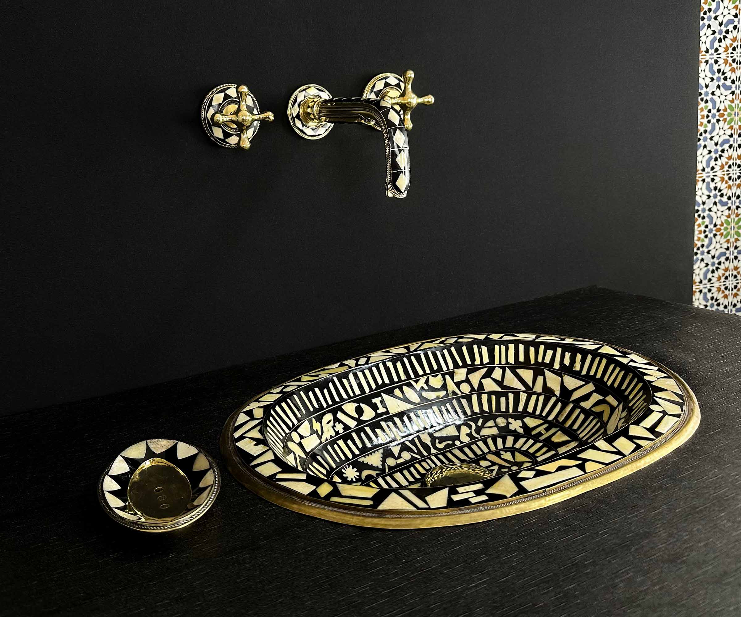 Handmade Brass Bathroom Sink with Bone and Resin - Historical Engravings